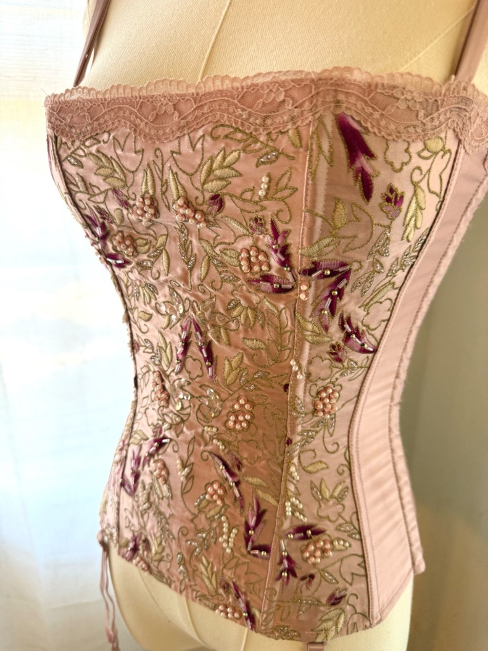 Vintage Y2K Beaded Fredericks of Hollywood Corset - Picture 3 of 11